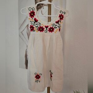 Embroidered Floral White Dress Girls Kids Size 3T